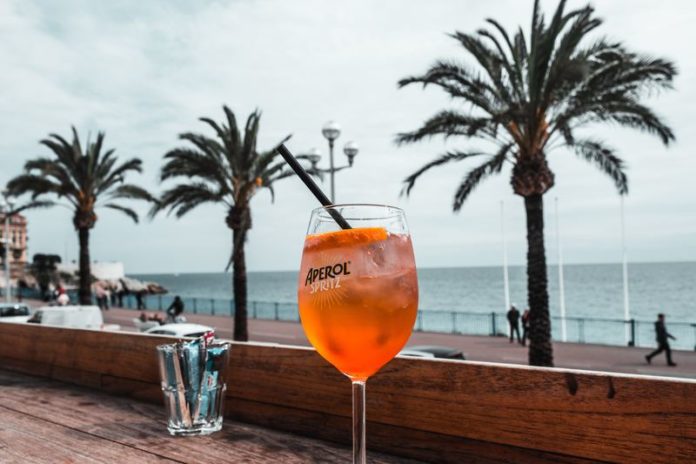 Aperol Spritz heeft een fanshop dus haal je portefeuille maar boven