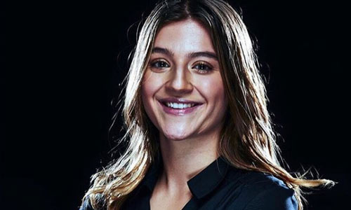 Deelneemster ‘De Mol’ uit haar comfortzone voor deze sensuele fotoshoot (foto’s)