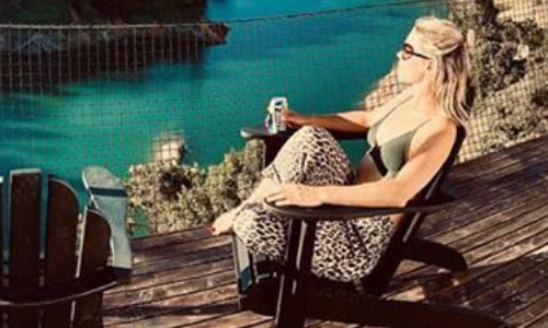 Klaasje en Belle Perez genieten in bikini, An Lemmens reageert op gemene reactie (foto’s)