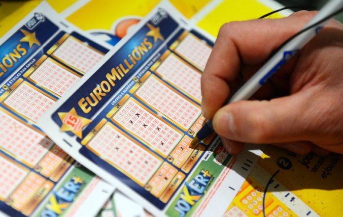 Britse lottospeler wint jackpot van 190 miljoen euro