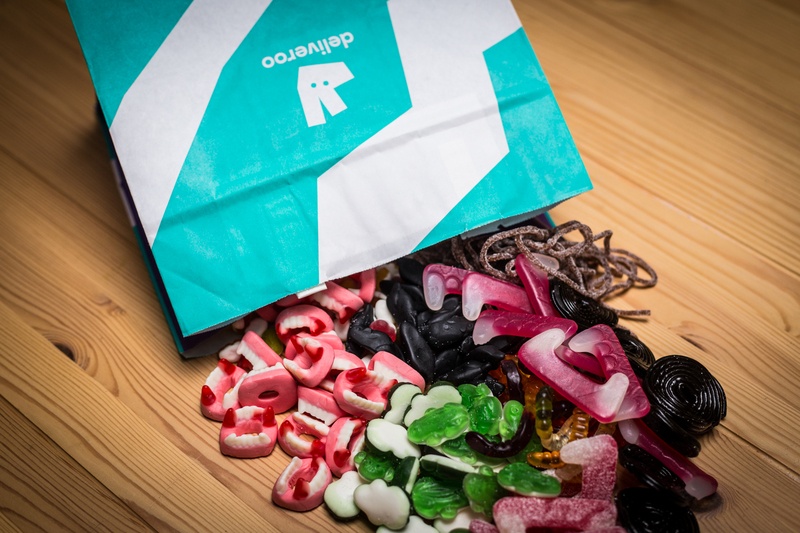 Deliveroo levert snoep aan huis voor Halloween