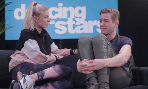 Jani Kazaltzis in tranen tijdens emotionele getuigenis: “Toen ben ik heel boos geweest op mezelf” (video)