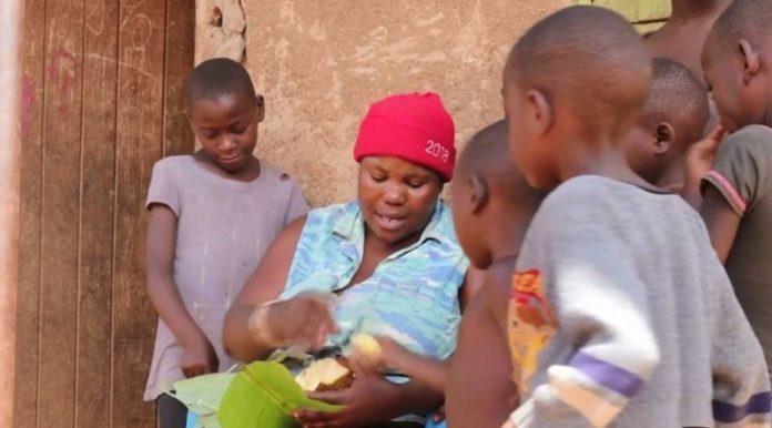 BIZAR. Vrouw mag na 44 zwangerschappen geen kinderen meer krijgen