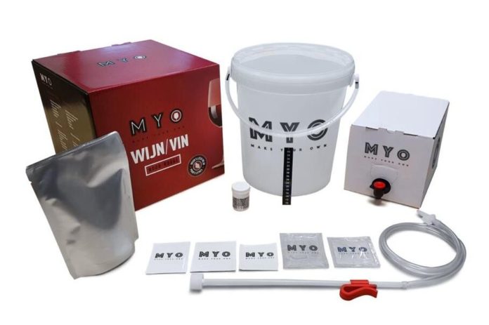 Dankzij Hema maak je je eigen wijn voor de feestdagen