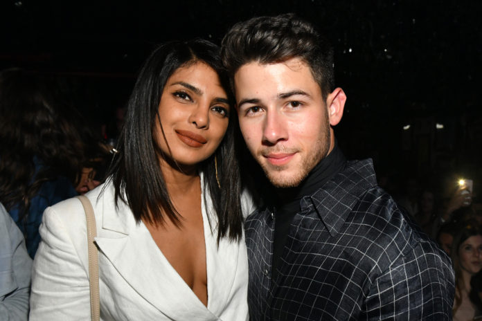 Nick Jonas en Priyanka Chopra doen aan gezinsuitbreiding