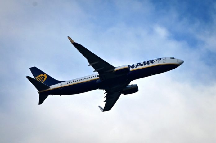Extraatjes verkopen aan reizigers legt Ryanair geen windeieren