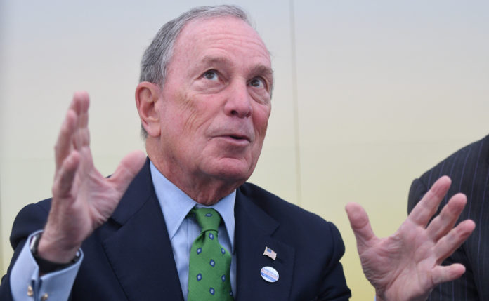 Bloomberg doet officieel gooi naar presidentschap: “Trump is bedreiging voor ons land”
