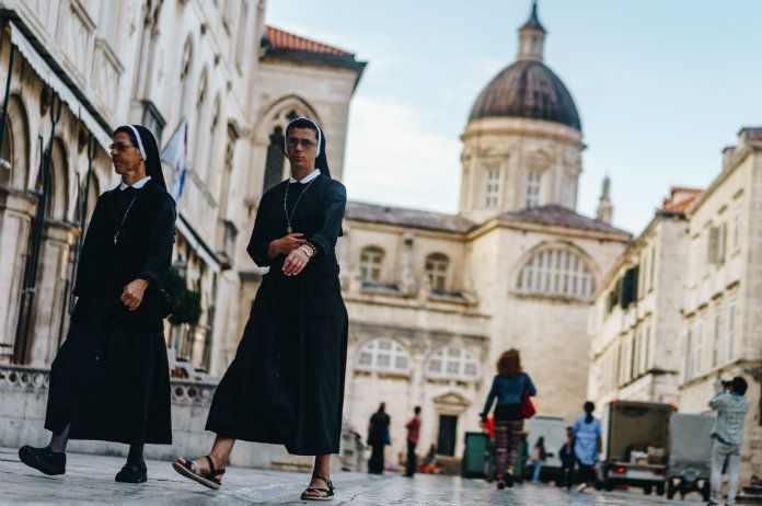 Twee nonnen zwanger na missionariswerk in Afrika