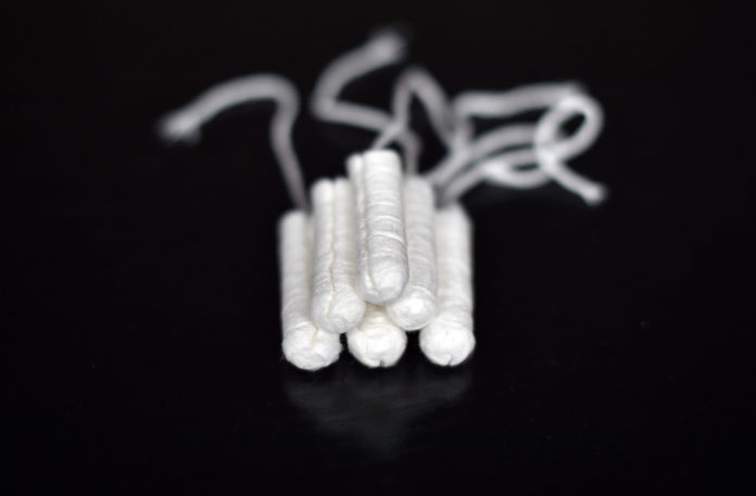 Vrouwen besteden 12 euro per maand aan menstruatieproducten