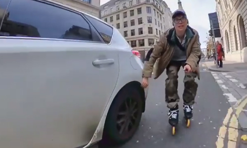 BAM: Skater pakt uit met zijn moves, maar dan? AUCH! (video)