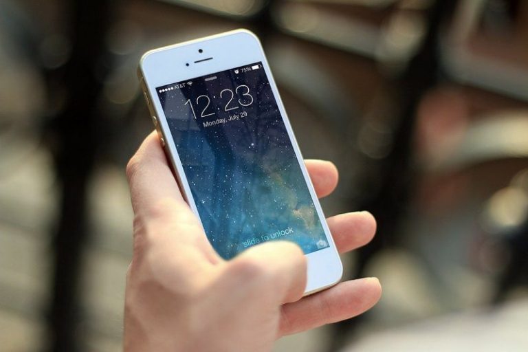 Digitale detox maakt niet gelukkiger
