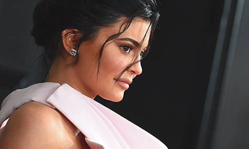 Realityster doet Instagram bijna ontploffen met deze pikante lingeriefoto’s