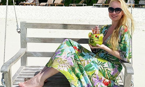 Lesley-Ann Poppe krijgt niets dan positieve reacties op deze bikinifoto