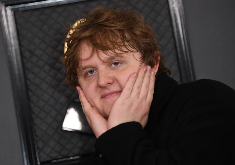 Lewis Capaldi maakt gênant moment mee tijdens Grammy’s