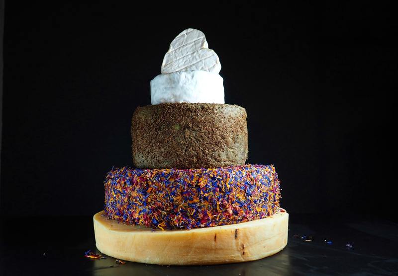 Maak indruk op je gasten met een bruidstaart uit… kaas