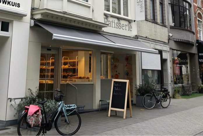 ‘Wildkakker’ terroriseert het centrum van Kortrijk