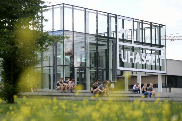 UHasselt voert vak algemeen Frans in