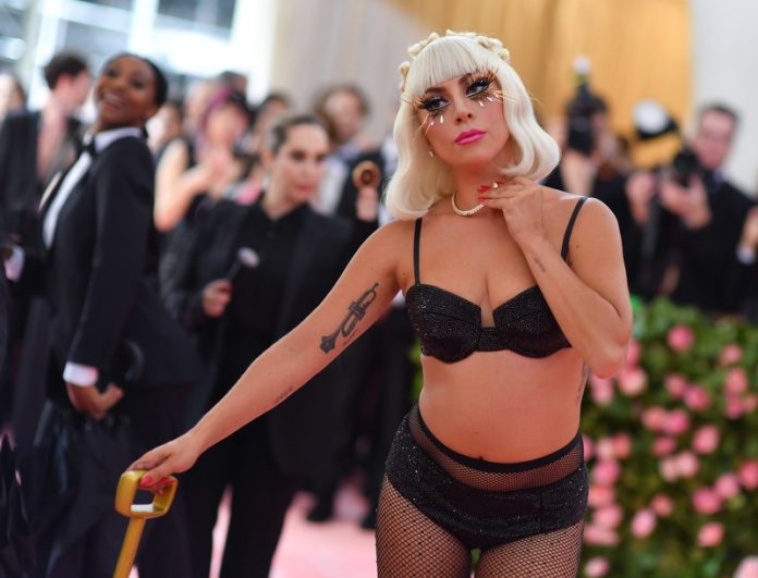 Lady Gaga stelt nieuw lief voor en het is niet Bradley Cooper
