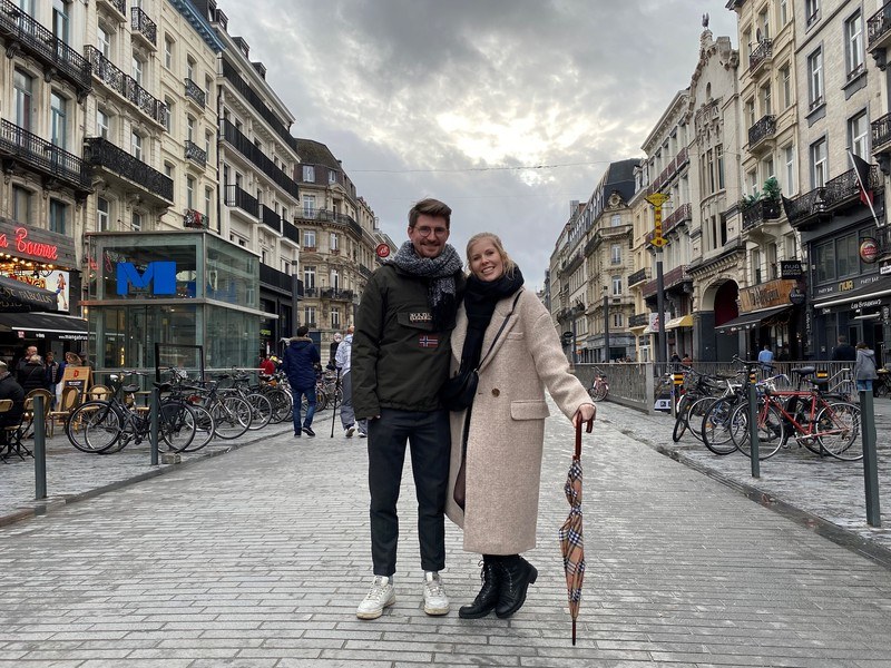 Pendelaars Jan en Ulrike verklappen: “Wij noemen elkaar poepie”