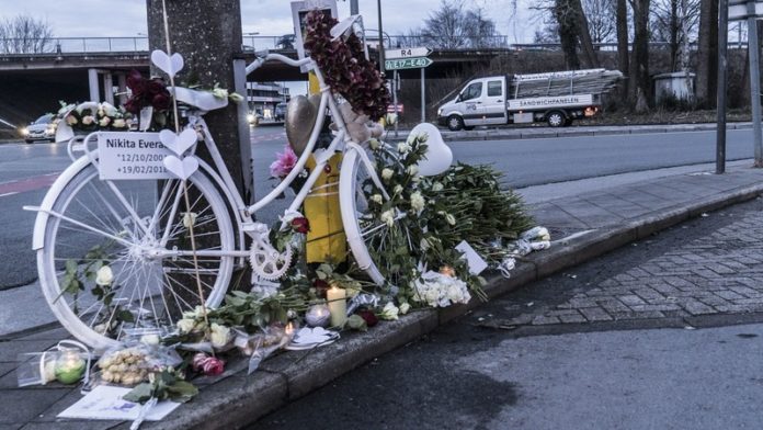 Rustige wegen zijn gevaarlijk voor jonge fietsers