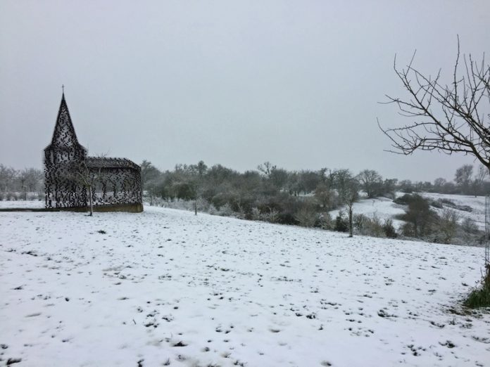 IN BEELD. Belgen waken op onder dun laagje sneeuw