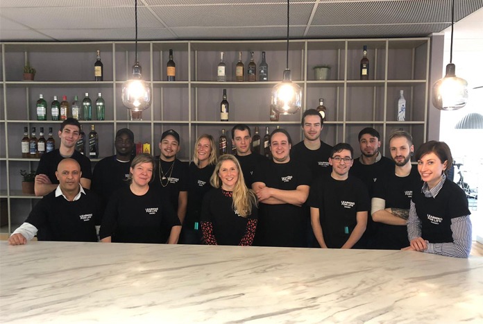Learning for Life pakt werkloosheid aan met opleiding tot bartender