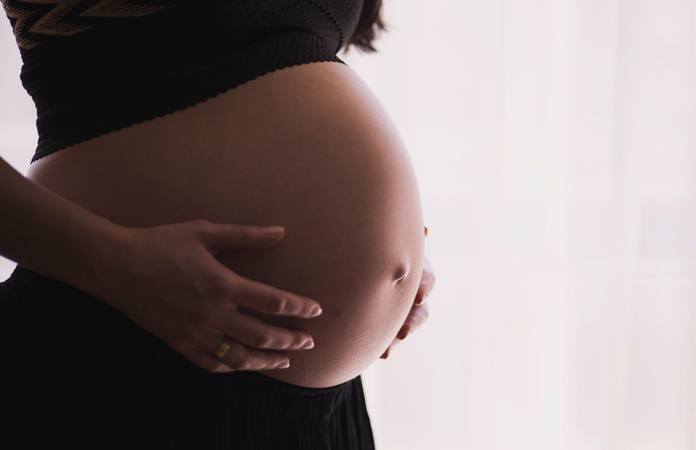 Buikje van ‘zwangere’ vrouw blijkt iets helemaal anders te zijn