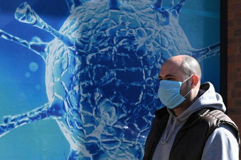 “Bemoedigende tekenen” van vertraging van virus op Europees continent