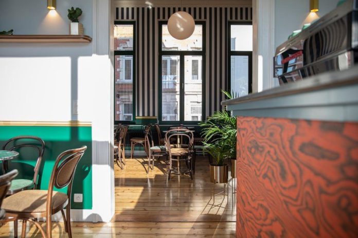 Bij dit adresje geniet je van literatuur én wijn