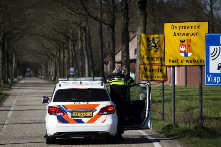 ‘Coronahoesten’ in opmars bij onze noorderburen