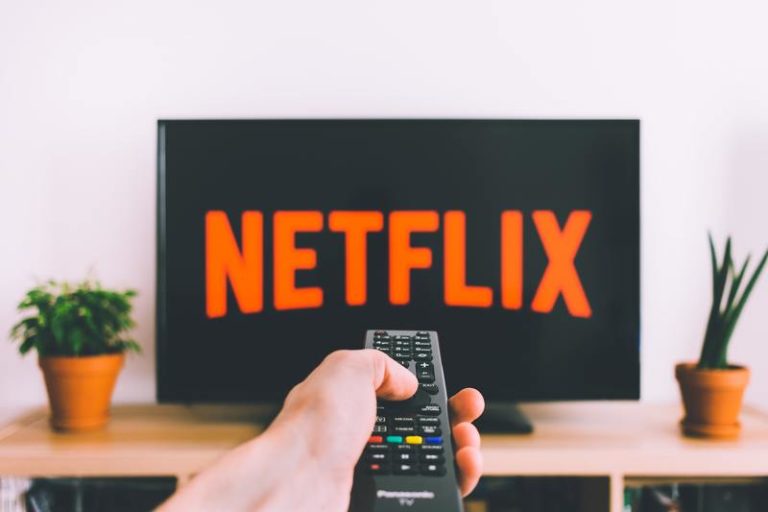 Dit zijn de 5 meest spannende miniseries op Netflix