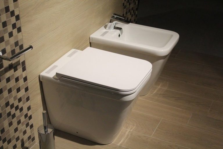 Coronacrisis boost verkoop van grappig deel van badkamer
