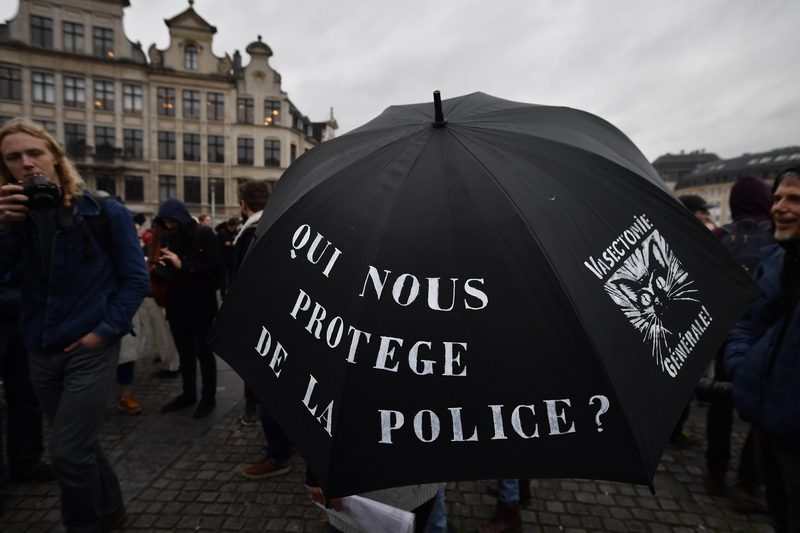 Politiewagen die 17-jarige jongen doodreed, had geen sirene op