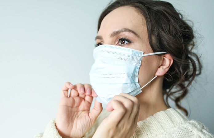 Vlaamse verpleegster deelt geniale tip tegen pijnlijke mondmaskers