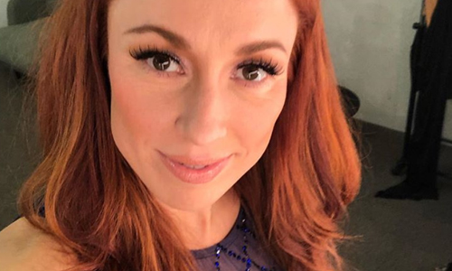Natalia deelt té schattige foto’s van dochtertje Bobbi-Loua: “Waar de lockdown allemaal niet goed voor is”