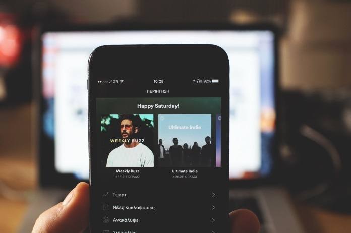 BIZAR. Zo weinig verdienen artiesten aan streaming