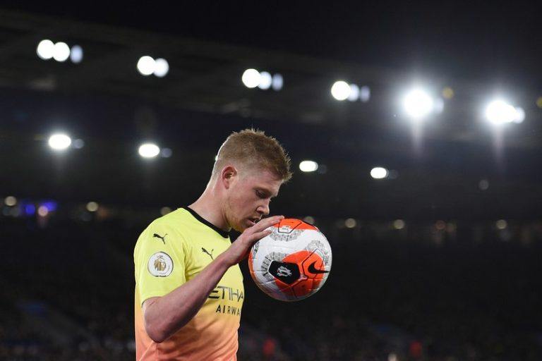 Premier League overweegt kortere voetbalwedstrijden om seizoen toch nog af te maken