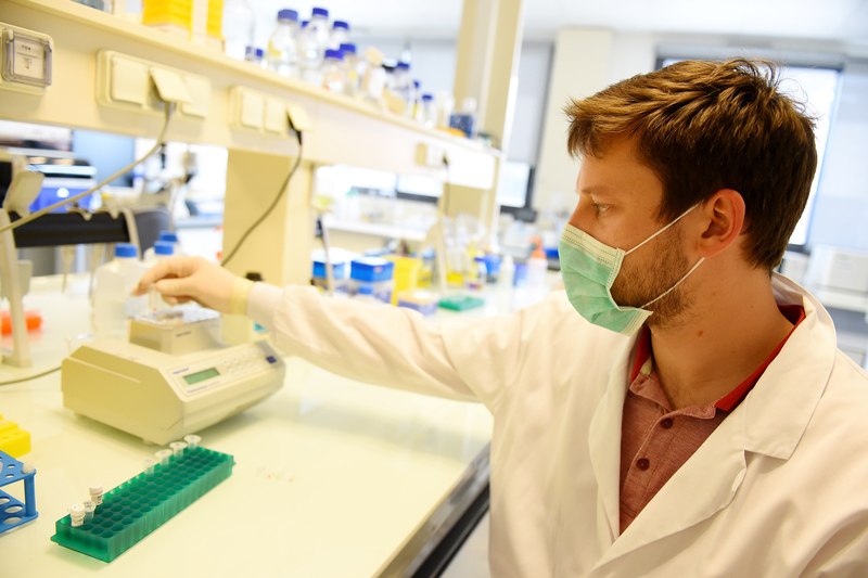 “Een op de tien mensen raakte al besmet met coronavirus”