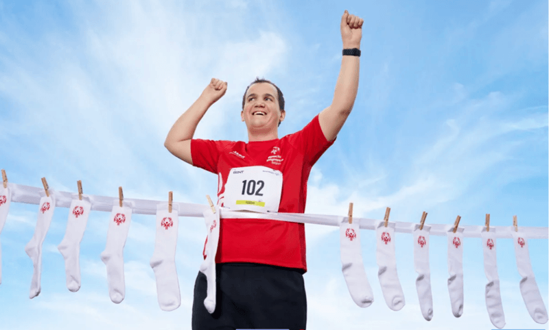 Met deze sokken steun je atleten met een verstandelijke beperking