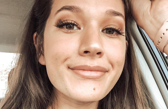 Vrouw (23) ontdekt twee uur voor bevalling dat ze zwanger is: “Ik dacht dat ik gewoon was bijgekomen”