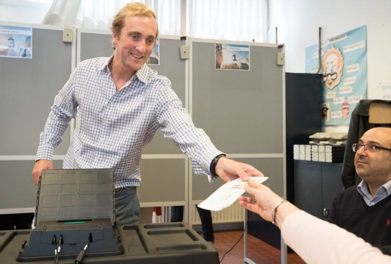Prins Joachim biedt excuses aan voor schenden coronamaatregelen