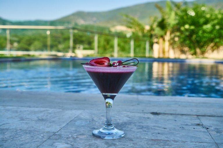 Nieuwe cocktail ‘purple lean’ populair bij jongeren maar levensgevaarlijk
