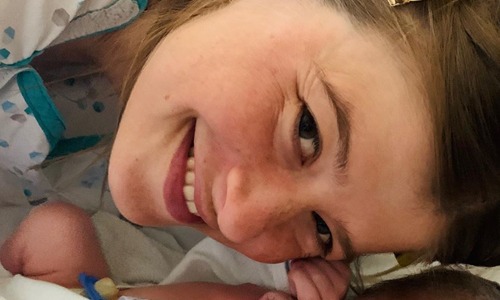 PROFICIAT: Eva De Roo deelt heuglijk nieuws op Instagram (foto’s)