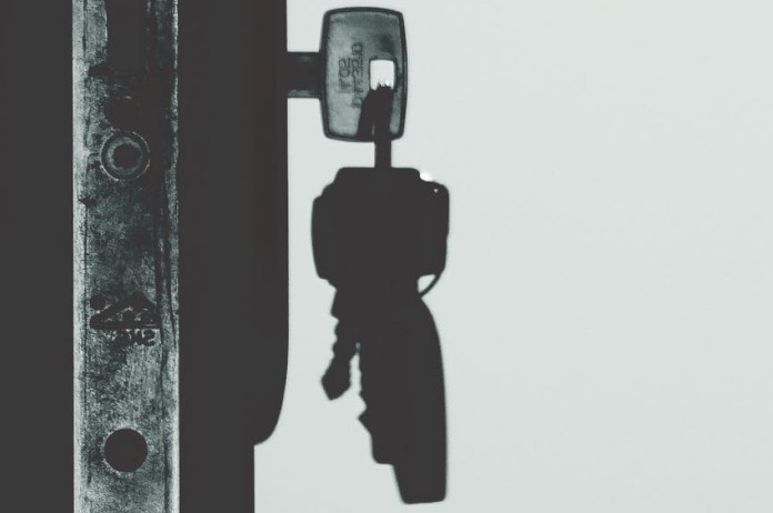 BIZAR. Inbreker vergeet sleutelbos tijdens inbraak en doet dan DIT