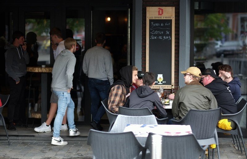 Zo beleven de Belgen de opening van de horeca