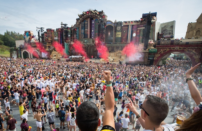 Tomorrowland gaat tóch door, maar niet zoals je gewend bent…