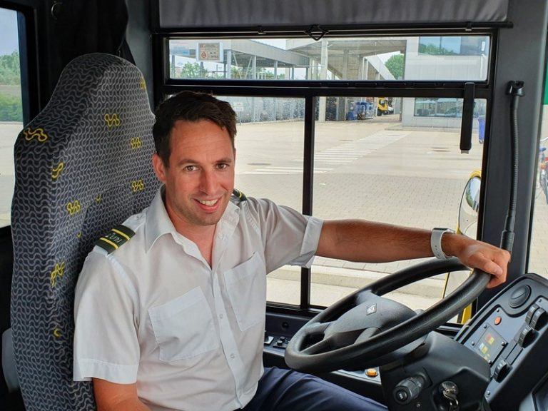 PORTRET. Buschauffeur Jim Vaes: “Uit solidariteit met de passagiers draag ik ook een mondmasker”