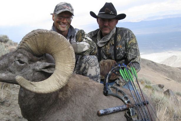 Man die Cecil de leeuw doodschoot, is opnieuw aan het jagen
