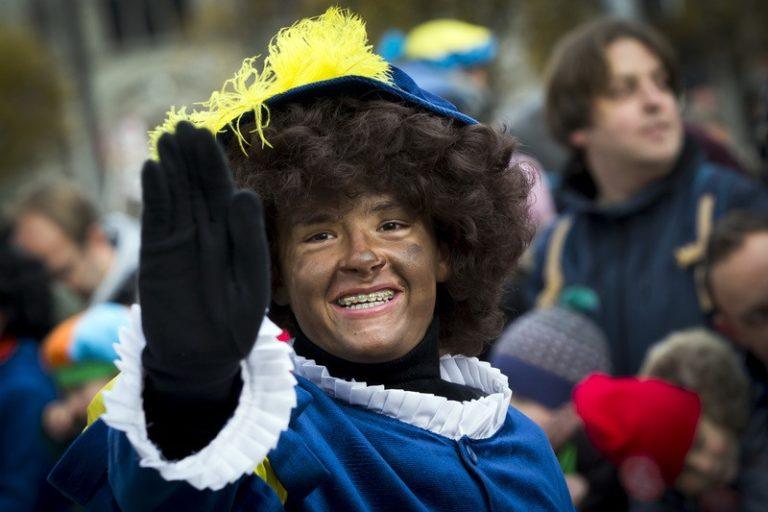 Amazon treedt in spoor Bol.com en verwijdert alle Zwarte Piet-artikelen van webshop