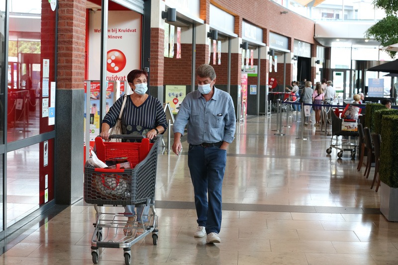 Brussel zal mondmaskers verplichten vanaf 50 coronagevallen per 100.000 inwoners